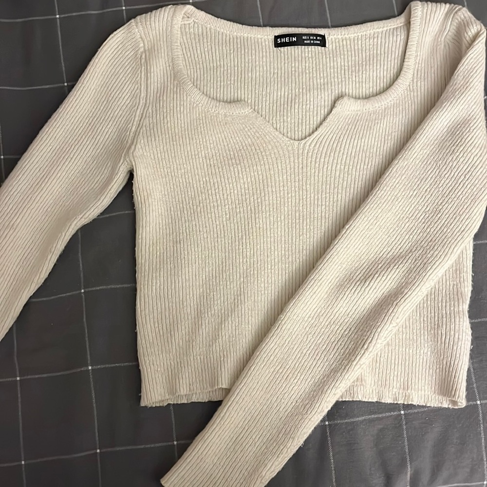 Cropped knit sweater
